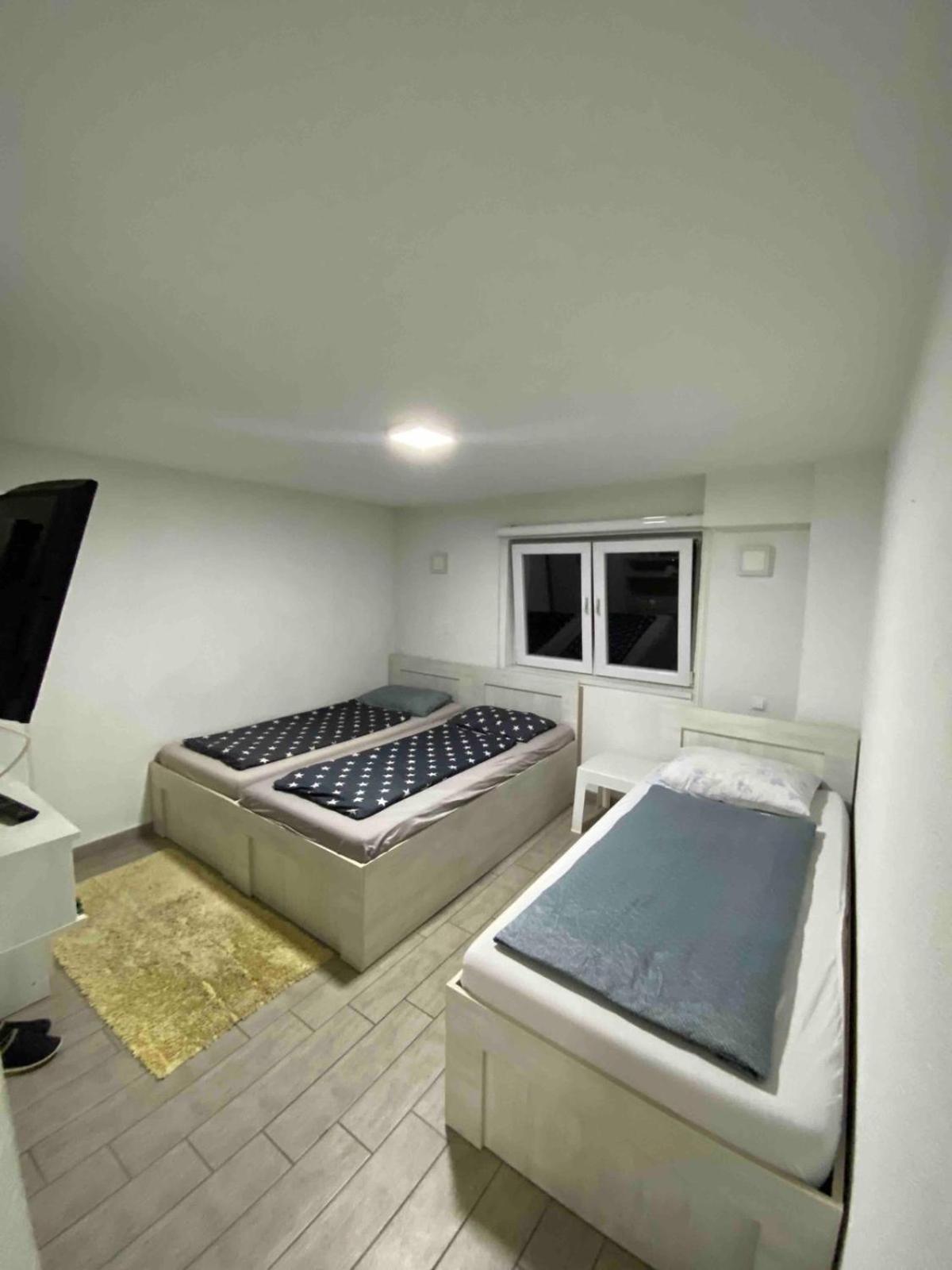 Hostel Tuzla Extérieur photo
