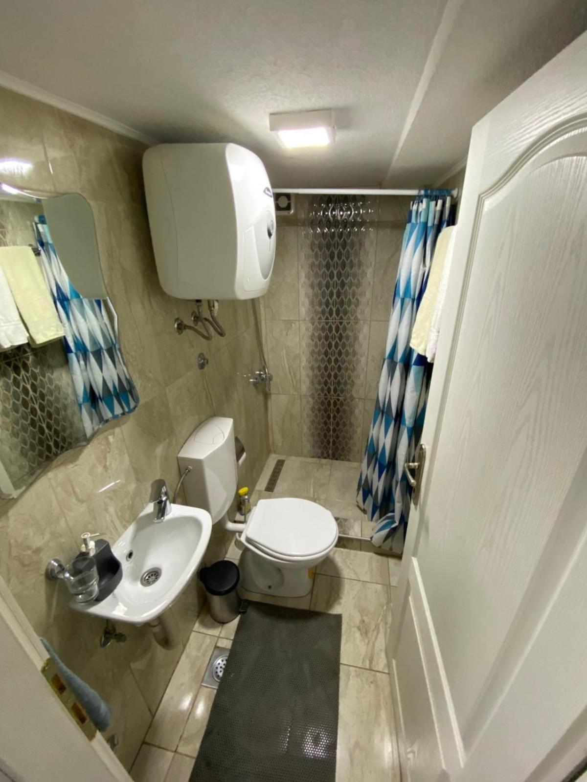 Hostel Tuzla Extérieur photo
