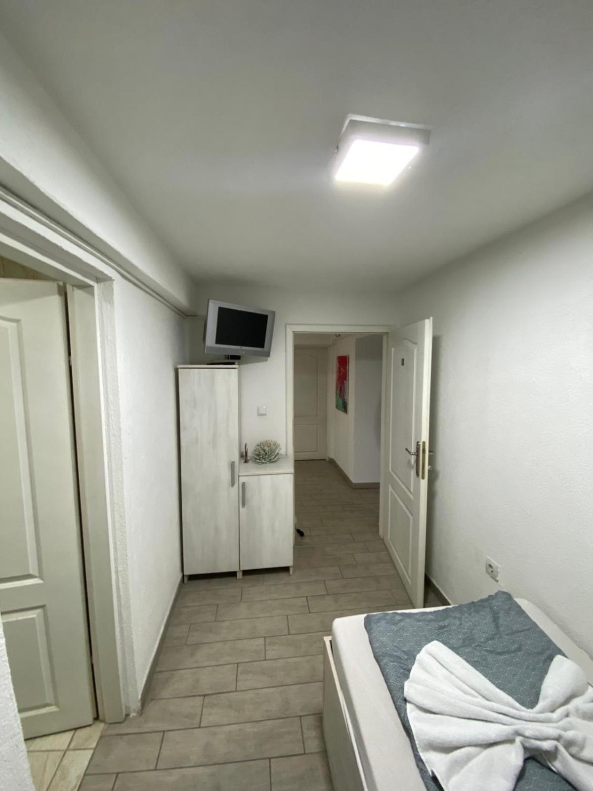 Hostel Tuzla Extérieur photo
