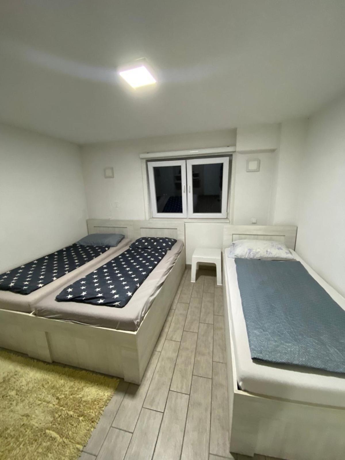 Hostel Tuzla Extérieur photo